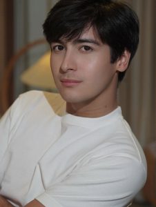 G_HW83hWMAEqXwF